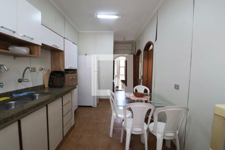 Apartamento para alugar com 146m², 4 quartos e 2 vagas Apartamento para alugar com 146m², 4 quartos e 2 vagasCozinha