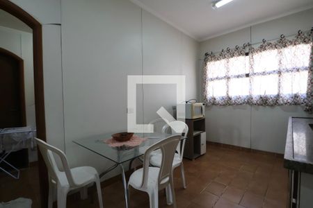 Apartamento para alugar com 146m², 4 quartos e 2 vagas Apartamento para alugar com 146m², 4 quartos e 2 vagasCozinha