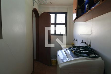 Apartamento para alugar com 146m², 4 quartos e 2 vagas Apartamento para alugar com 146m², 4 quartos e 2 vagasÁrea de Serviço