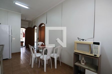 Apartamento para alugar com 146m², 4 quartos e 2 vagas Apartamento para alugar com 146m², 4 quartos e 2 vagasCozinha