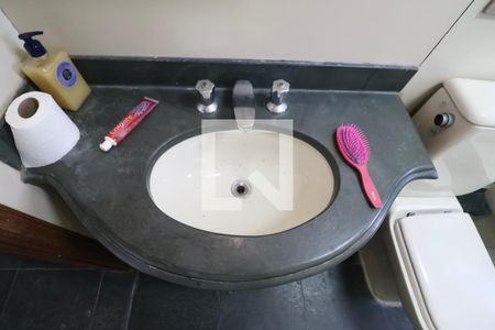 Apartamento para alugar com 146m², 4 quartos e 2 vagas Apartamento para alugar com 146m², 4 quartos e 2 vagasBanheiro Suíte