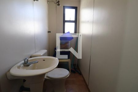 Apartamento para alugar com 146m², 4 quartos e 2 vagas Apartamento para alugar com 146m², 4 quartos e 2 vagasBanheiro de serviço