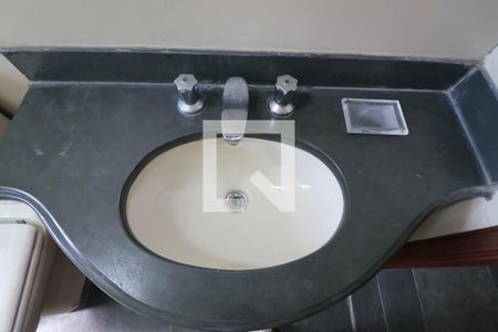 Apartamento para alugar com 146m², 4 quartos e 2 vagas Apartamento para alugar com 146m², 4 quartos e 2 vagasBanheiro Suíte 2