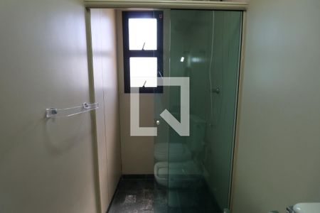 Apartamento para alugar com 146m², 4 quartos e 2 vagas Apartamento para alugar com 146m², 4 quartos e 2 vagasBanheiro Suíte 2