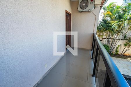 Casa para alugar com 300m², 4 quartos e 3 vagas Casa para alugar com 300m², 4 quartos e 3 vagasVaranda 2