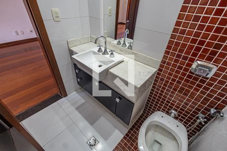 Casa para alugar com 300m², 4 quartos e 3 vagas Casa para alugar com 300m², 4 quartos e 3 vagasLavabo 2