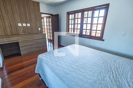 Casa para alugar com 300m², 4 quartos e 3 vagas Casa para alugar com 300m², 4 quartos e 3 vagasQuarto 2