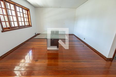 Casa para alugar com 300m², 4 quartos e 3 vagas Casa para alugar com 300m², 4 quartos e 3 vagasCopa