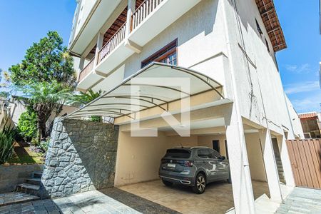 Casa para alugar com 300m², 4 quartos e 3 vagas Casa para alugar com 300m², 4 quartos e 3 vagasGaragem