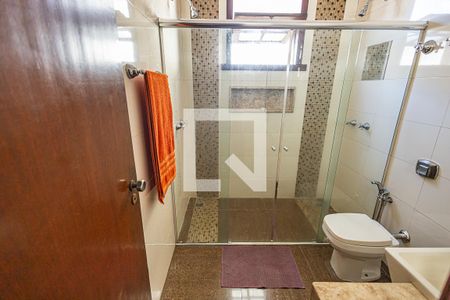 Casa para alugar com 300m², 4 quartos e 3 vagas Casa para alugar com 300m², 4 quartos e 3 vagasSuíte