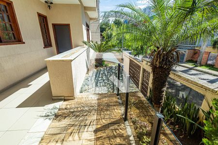 Casa para alugar com 300m², 4 quartos e 3 vagas Casa para alugar com 300m², 4 quartos e 3 vagasJardim e entrada