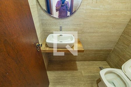 Casa para alugar com 300m², 4 quartos e 3 vagas Casa para alugar com 300m², 4 quartos e 3 vagasLavabo