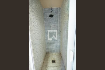 Casa para alugar com 300m², 4 quartos e 3 vagas Casa para alugar com 300m², 4 quartos e 3 vagasSauna e ducha