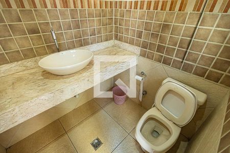 Casa para alugar com 300m², 4 quartos e 3 vagas Casa para alugar com 300m², 4 quartos e 3 vagasLavabo