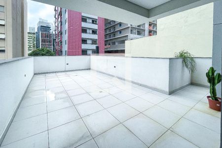 Varanda de kitnet/studio para alugar com 1 quarto, 67m² em Pinheiros, São Paulo