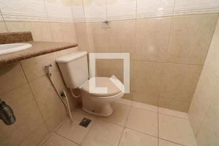 Casa de condomínio à venda com 300m², 3 quartos e 2 vagasLavabo