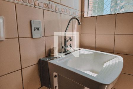 Área de Serviço de apartamento para alugar com 4 quartos, 126m² em Pituba, Salvador