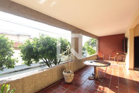 Casa à venda com 435m², 4 quartos e 3 vagasVaranda