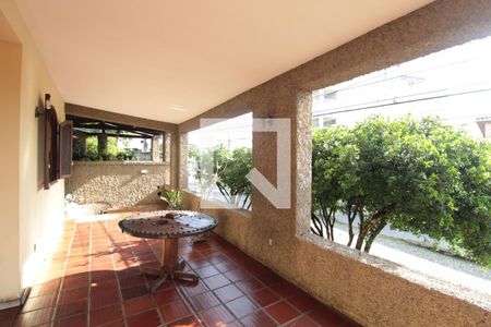 Casa à venda com 435m², 4 quartos e 3 vagasVaranda