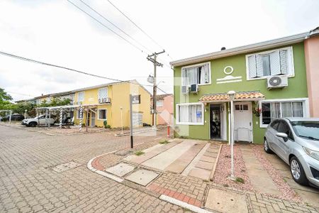 Casa de condomínio à venda com 78m², 2 quartos e 1 vagaFachada da casa