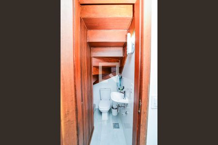 Casa de condomínio à venda com 78m², 2 quartos e 1 vagaLavabo