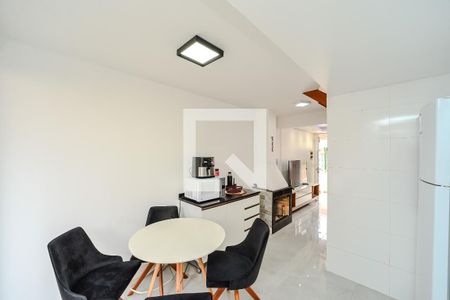 Casa de condomínio à venda com 78m², 2 quartos e 1 vagaCozinha