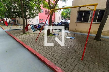 Apartamento à venda com 47m², 2 quartos e 1 vagaÁrea Comum - Playground