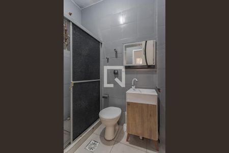 Banheiro de apartamento à venda com 2 quartos, 60m² em Bom Jesus, Porto Alegre