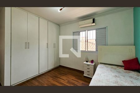 Casa à venda com 144m², 3 quartos e 2 vagasQuarto 3