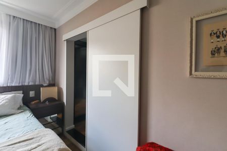 Casa à venda com 695m², 5 quartos e 7 vagas Casa à venda com 695m², 5 quartos e 7 vagasQuarto 1