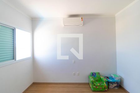 Casa de condomínio para alugar com 270m², 3 quartos e 4 vagasSuíte 02