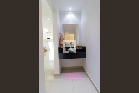 Casa de condomínio para alugar com 270m², 3 quartos e 4 vagasBanheiro