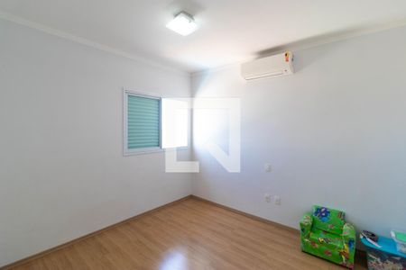 Casa de condomínio para alugar com 270m², 3 quartos e 4 vagasSuíte 02