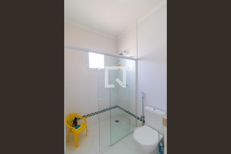 Casa de condomínio para alugar com 270m², 3 quartos e 4 vagasBanehiro da Suíte 01