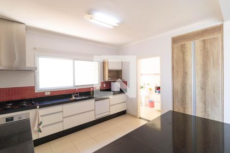 Casa de condomínio para alugar com 270m², 3 quartos e 4 vagasCozinha