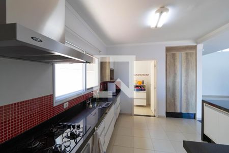 Casa de condomínio para alugar com 270m², 3 quartos e 4 vagasCozinha