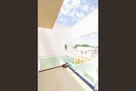 Casa de condomínio para alugar com 270m², 3 quartos e 4 vagasSacada da Sala