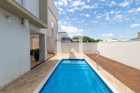 Casa de condomínio para alugar com 270m², 3 quartos e 4 vagasQuintal