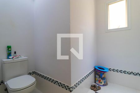 Casa de condomínio para alugar com 270m², 3 quartos e 4 vagasBanheiro