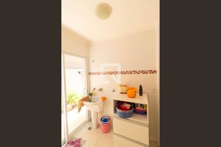 Casa de condomínio para alugar com 270m², 3 quartos e 4 vagasÁrea de Serviço