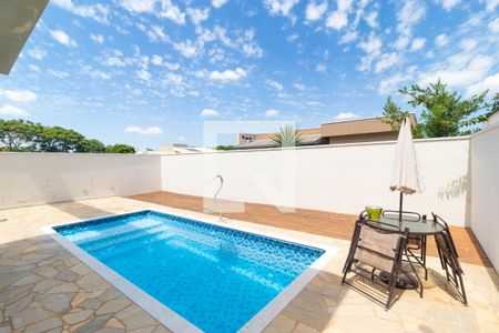 Casa de condomínio para alugar com 270m², 3 quartos e 4 vagasQuintal