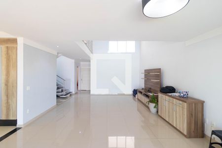 Salas de casa de condomínio para alugar com 3 quartos, 270m² em Swiss Park, Campinas/SP