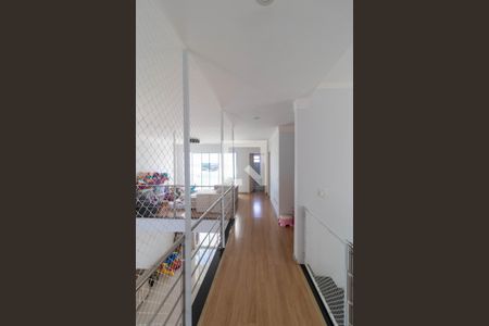 Casa de condomínio para alugar com 270m², 3 quartos e 4 vagasCorredor