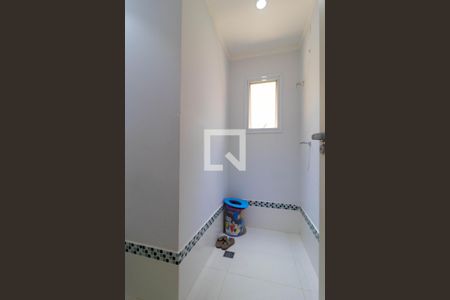 Casa de condomínio para alugar com 270m², 3 quartos e 4 vagasBanheiro