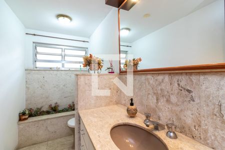 Casa à venda com 400m², 5 quartos e 5 vagasLavabo