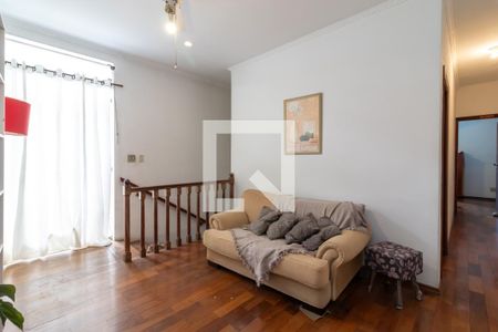 Casa à venda com 400m², 5 quartos e 5 vagasHall dos Quartos