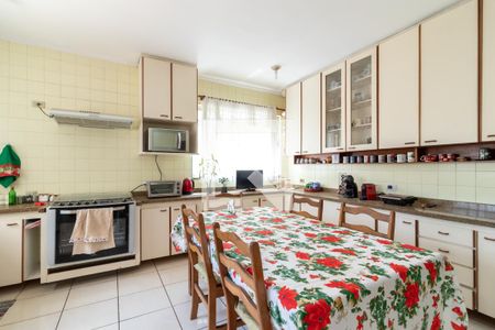 Casa à venda com 400m², 5 quartos e 5 vagasCozinha