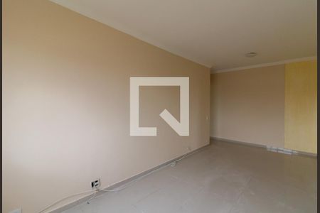 Apartamento para alugar com 75m², 2 quartos e 1 vaga Apartamento para alugar com 75m², 2 quartos e 1 vagaSala