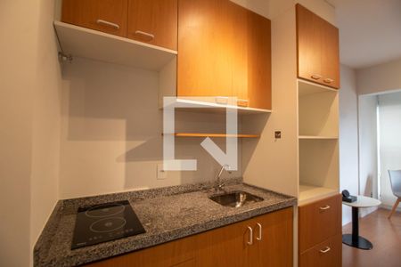 Cozinha de apartamento à venda com 1 quarto, 24m² em Campo Belo, São Paulo