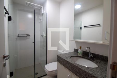 Banheiro de apartamento à venda com 1 quarto, 24m² em Campo Belo, São Paulo